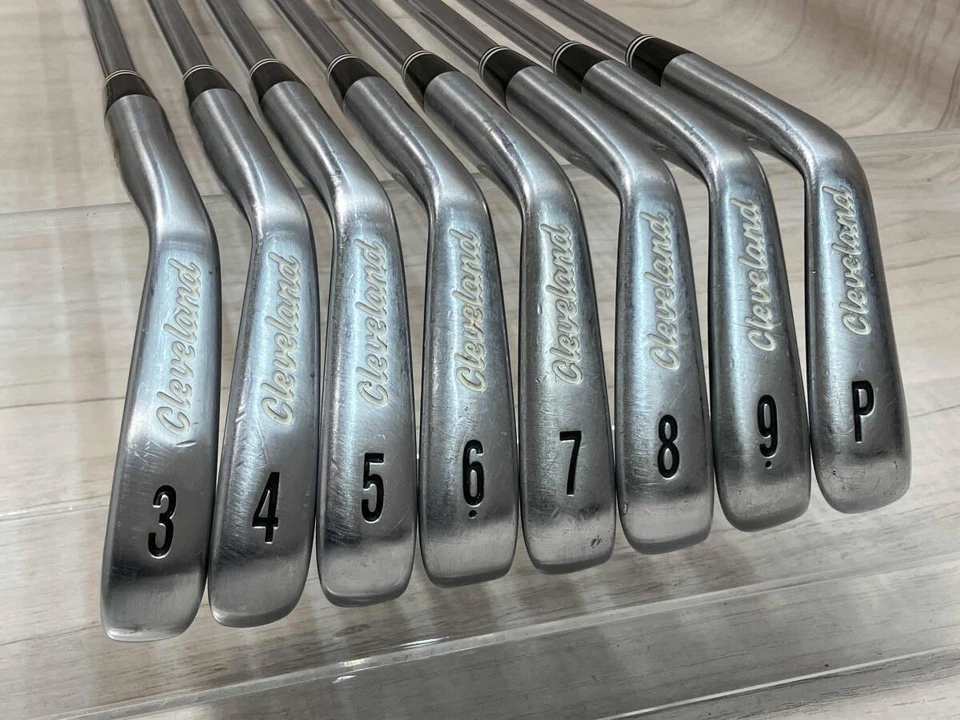 [Cleveland] CG2 Iron Set 8pcs 3-4-5-6-7-8-9-Pw Flex S Shaft Dynamic Gold S300 - Image 4 of 4