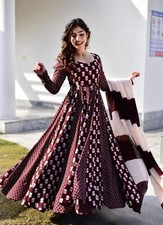 Women  s Wear Floor Length Anarkali Kurta With Dupatta Set Stylish Long Gown