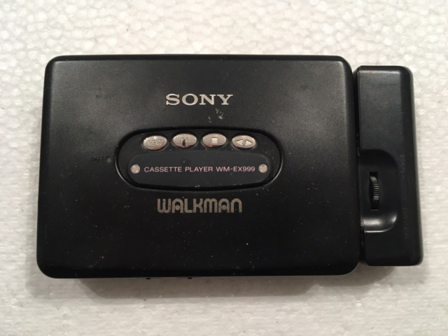 SONY WM-EX999 walkman cassette player Made in Japan Dual Head mechanism Dolby