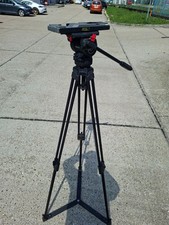 2pcs Sachtler DV 8 / DV 8 SB Fluid Head Tripod Systems with VCT-U14  Pan Bars