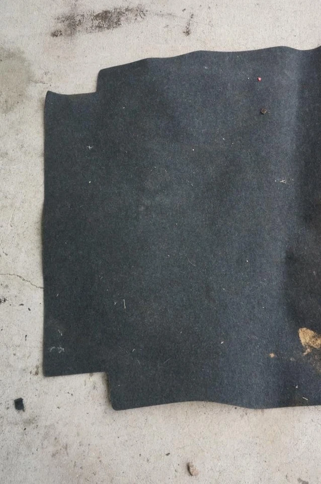 Alfombra revestimiento de piso maletero OEM BMW E60 04-10 525I 528I 535I 550I XDRIVE Foto 2 de 4