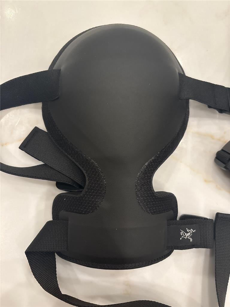 ARCTERYX LEAF COMBAT KNEE CAP 定価以下 Arc'teryx LEAF Combat Knee Caps Military Tactical Crocodile II | eBay