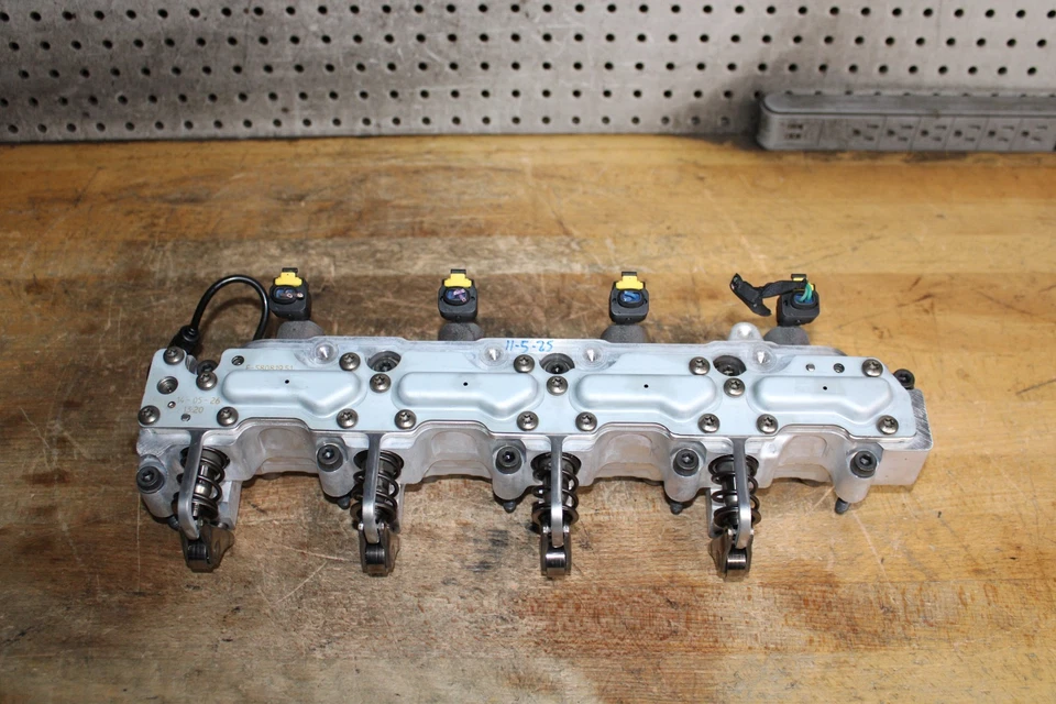 2014-2020 Chrysler Dodge Jeep 2.4L Multiair VVT Valve Actuator 05047980 OEM Foto 2 de 4