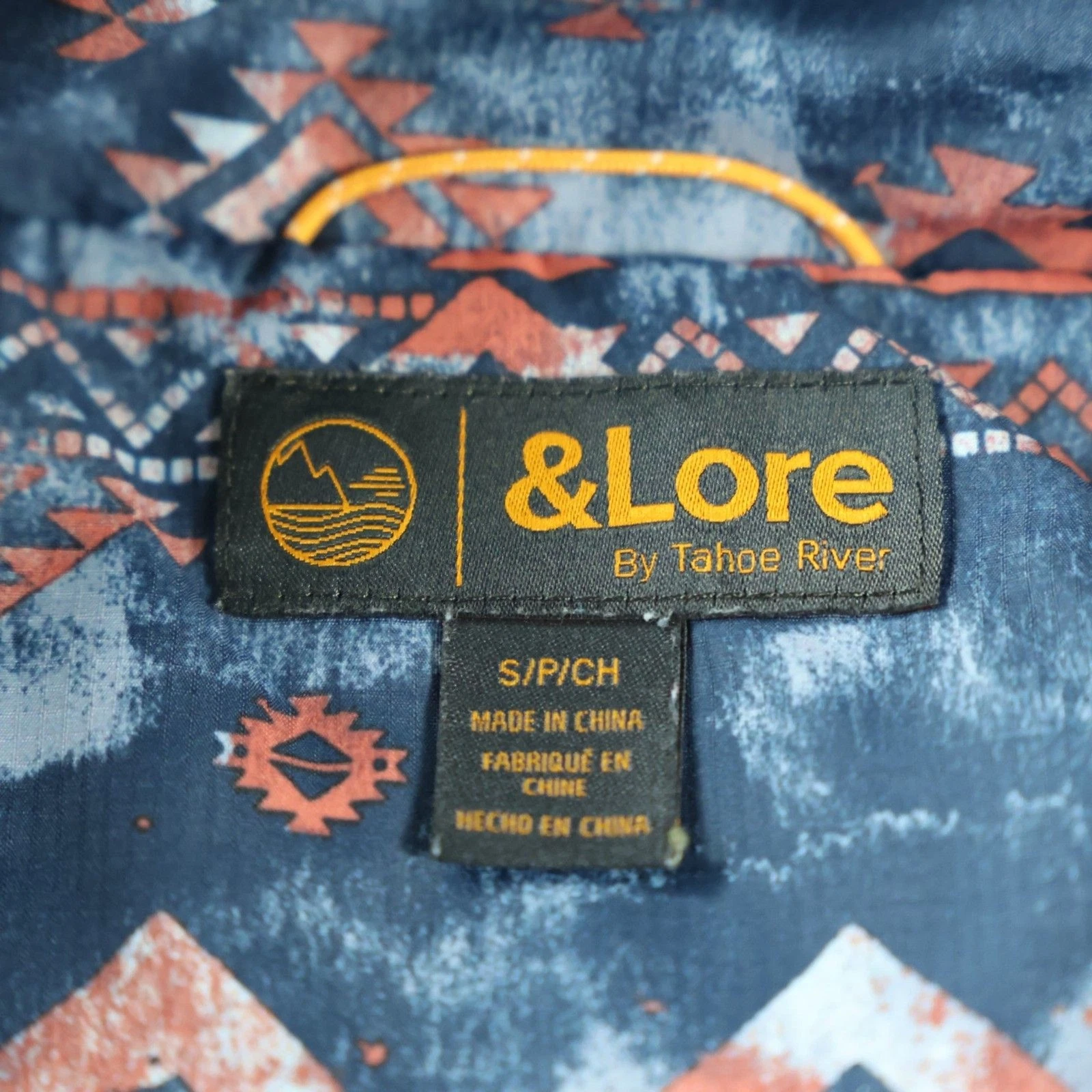 &Lore By Tahoe River Mens Quilted Vest Navy Blue Southwestern Print Small image 4