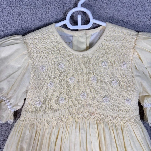 Strasburg Smocked Yellow Cotton Dress Girls 2Y Puff Sleeve Lace Trim Bow Back - Image 3 of 4