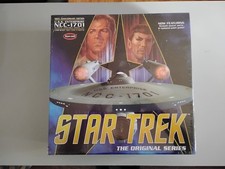 Polar Lights Star Trek USS Enterprise NCC-1701 1:350 Model Kit w/ Lighting Kit