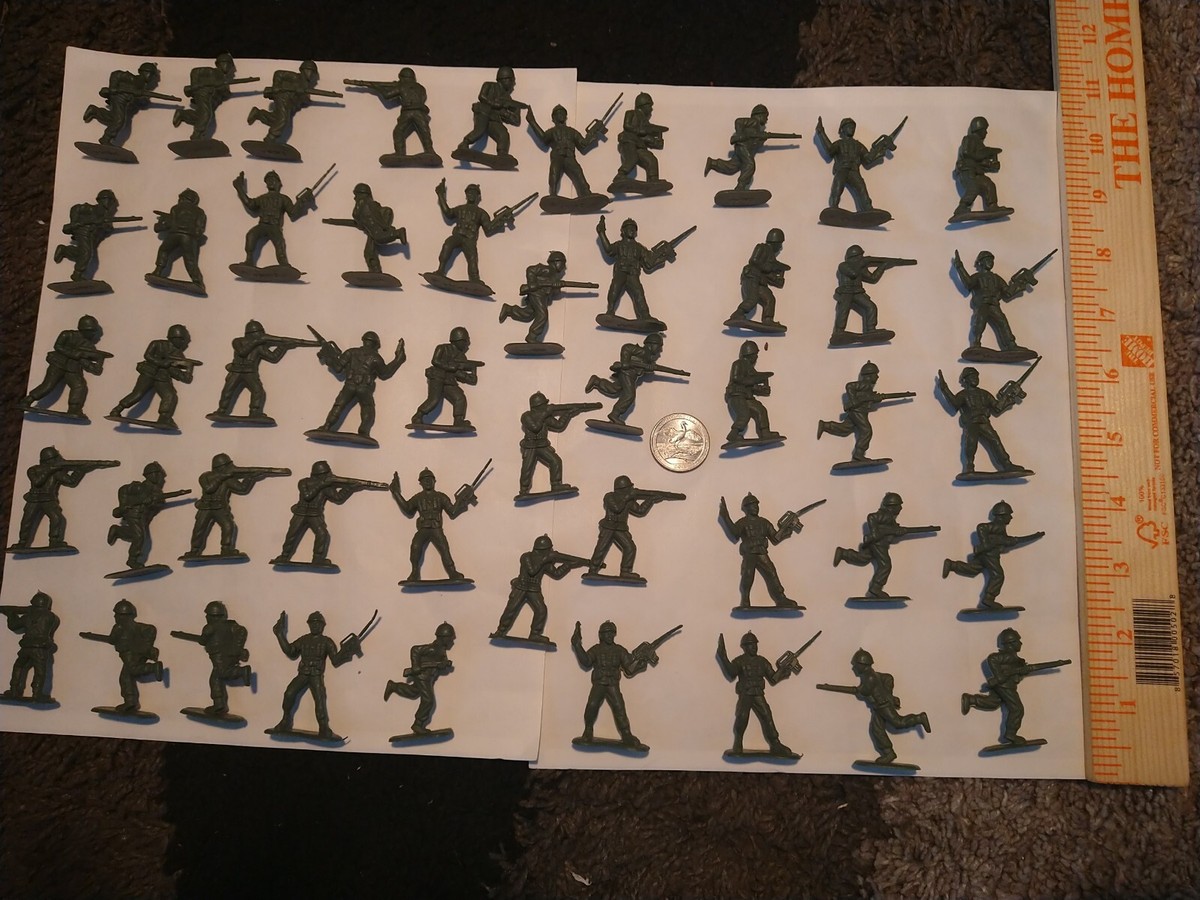 コレクション ARMY ZT165 lot of vintage green Army Men American WW2 WWii world war