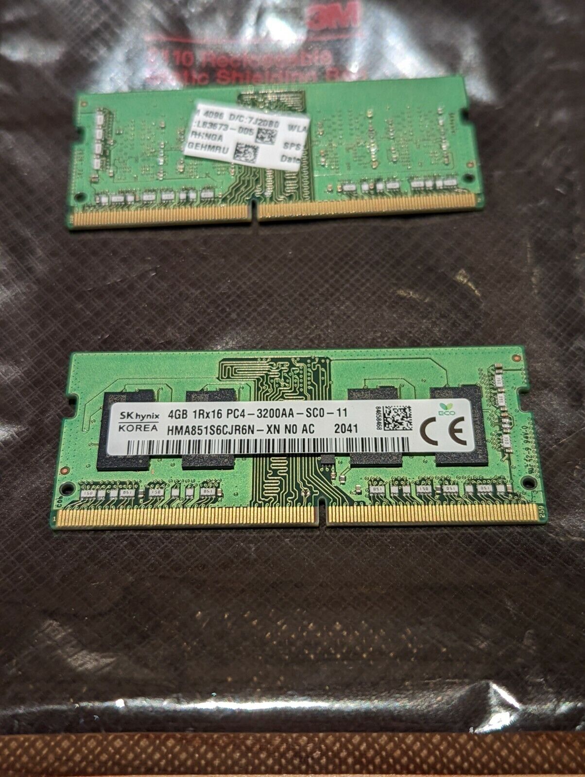 Dell 3180 Laptop SK Hynix 4GB Memory PC4-2400T-SC0-11 HMA851S6CJR6N-XN