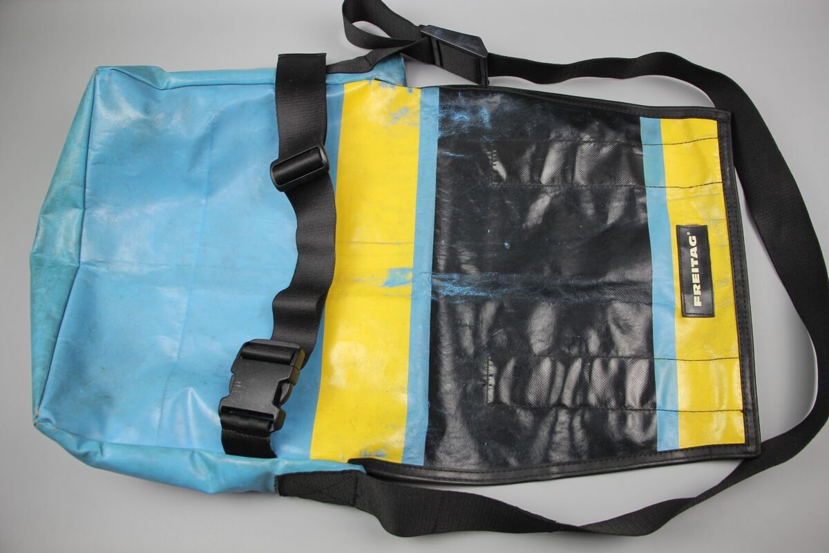 FREITAG F12 DRAGNET Multicolor Recycled truck tarps FREITAG F12 DRAGNET Multicolor Recycled truck tarps