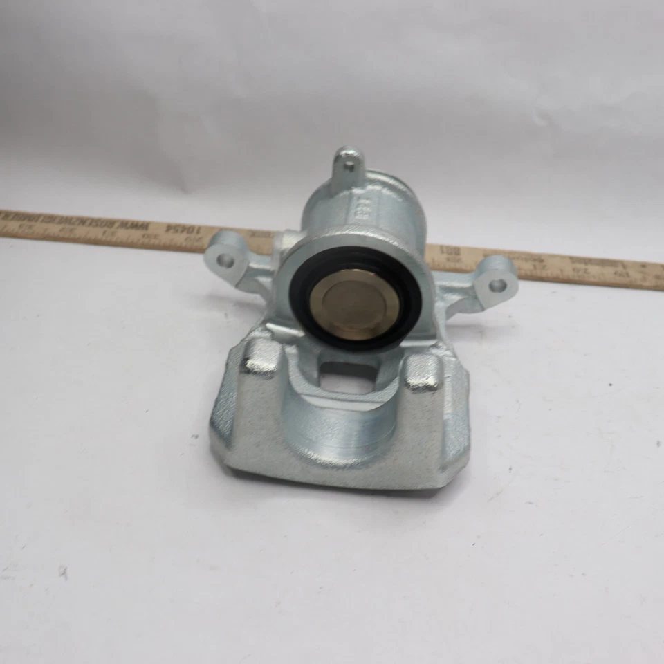 Pinza delantera izquierda Advics compatible con Renault Kadjar  Foto 2 de 4