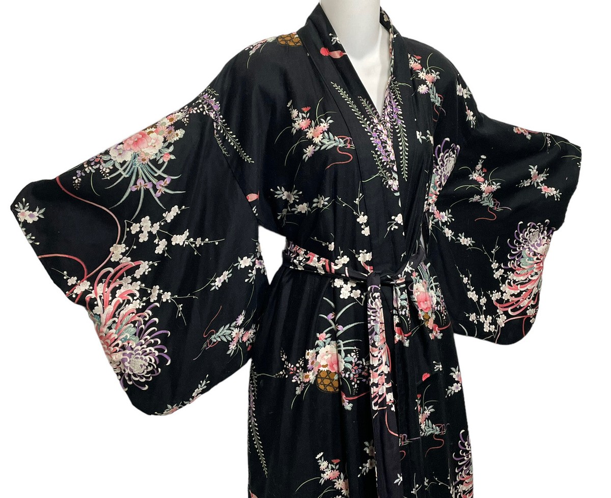 Vintage FP in Tokyo Japanese Kimono Robe Size Large Black
