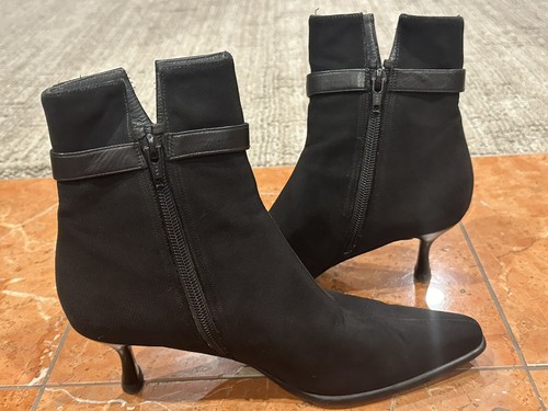 STUART WEITZMAN BLACK GORE-TEX ANKLE BOOTS SIDE ZIP POINT TOE 35573 SPAIN 6 M EU - Picture 3 of 9