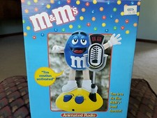 M M's Blue AM/FM Radio  READ 