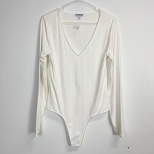 Steve Madden Bodysuit Womens Size Large Cream One Piece Snap Long Sleeve NWT