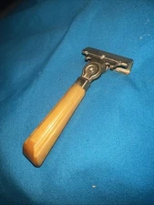 Vintage Eversharp Schick Injector Razor Type E With Bakelite Handle