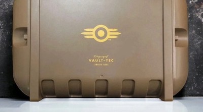 Fallout 4 Collectors Edition Pip Boy 3000 IV Case ONLY NO GAME NO