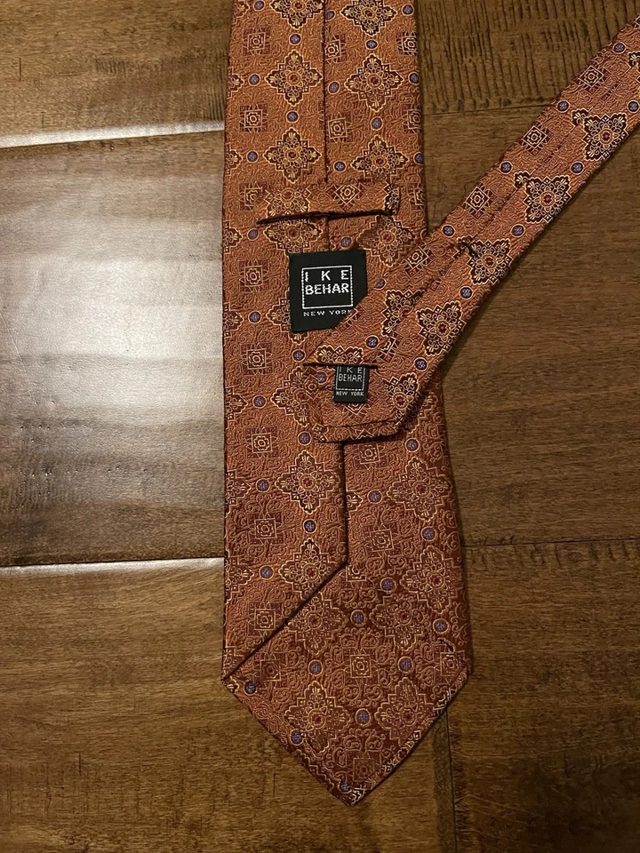 Corbata Ike Behar New York Naranja Quemado Geométrica Floral Seda Para Hombre Diseñador Cuello Foto 2 de 2