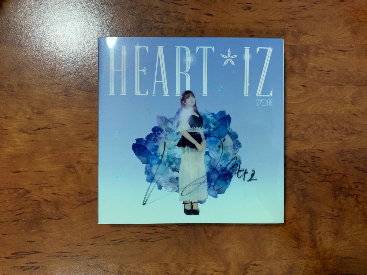 IZ*ONE IZONE SAPPHIRE MWAVE Signed Album [HEART*IZ] with