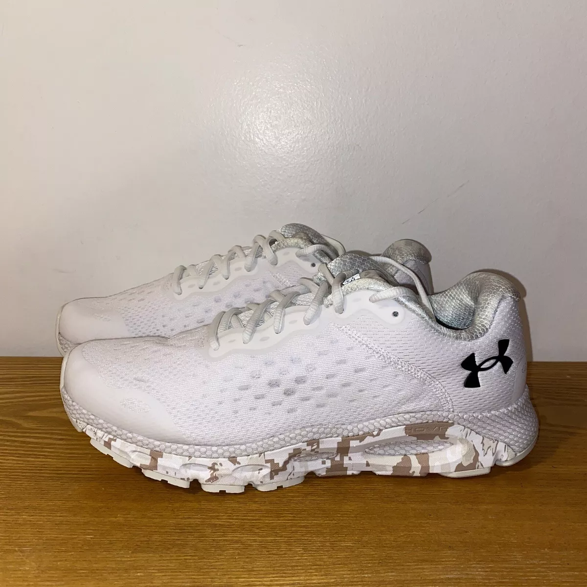 Hovr clearance infinite white