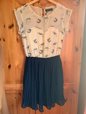 Sugarhill Boutique Kleid - Größe 10 - Top Zustand - Bild 1 von 4