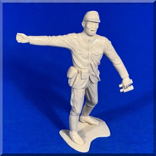 VINTAGE BEIGE JAPANISCHE 6 ZOLL WWII SPIELZEUGSOLDATEN UNBEKANNTER HERSTELLER UNVOLLSTÄNDIG - Bild 3 von 5