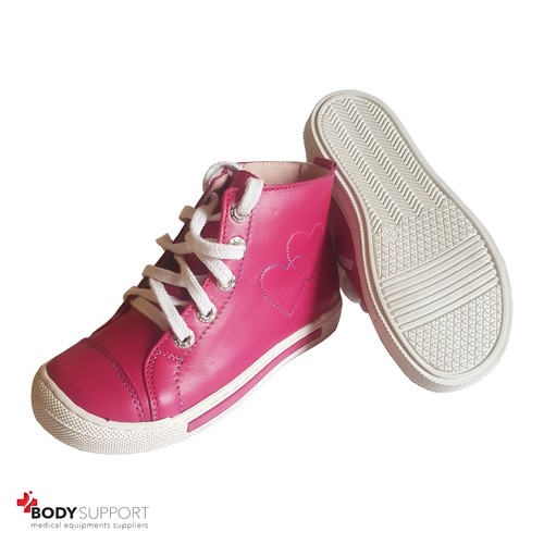 corrective shoes for flat feet