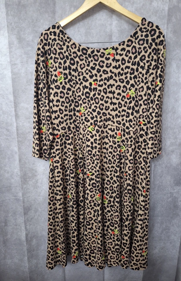 Mini Vestido Patinador Tejido Torrid X Betsy Johnson Ponte Talla 1 XL Estampado Leopardo Rosas Foto 3 de 4