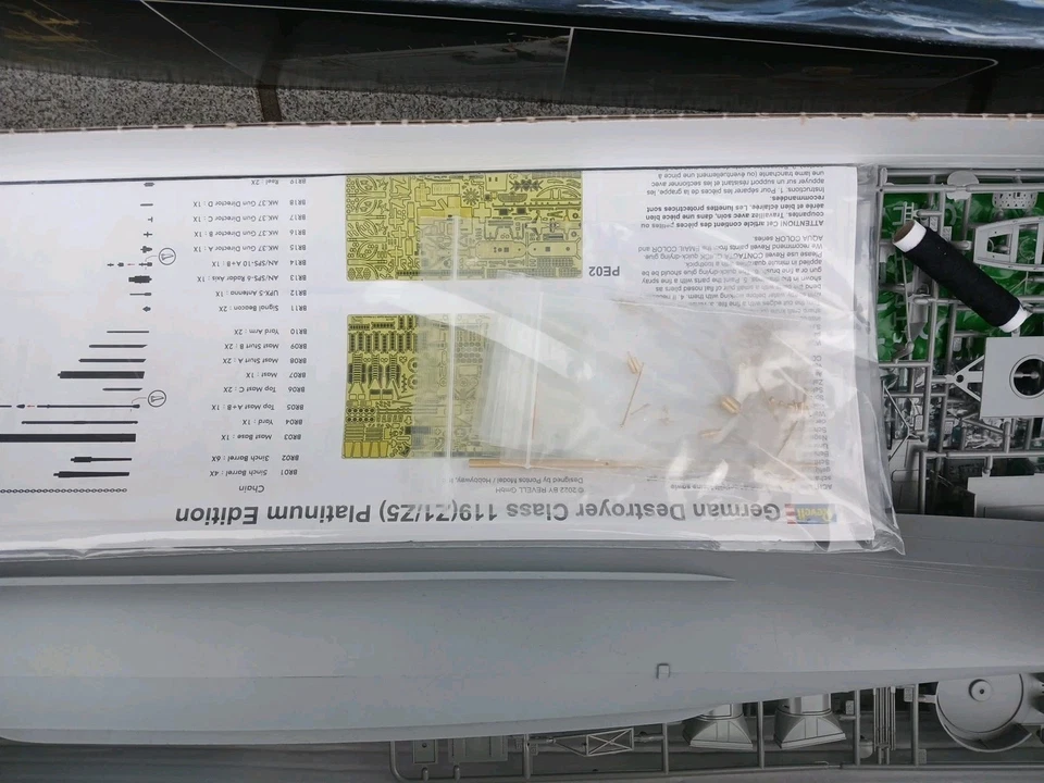 Revell 05179- German Destroyer Class 119 ( Z1 / Z5 ) - Platinum Edition 1/144 - Bild 3 von 4