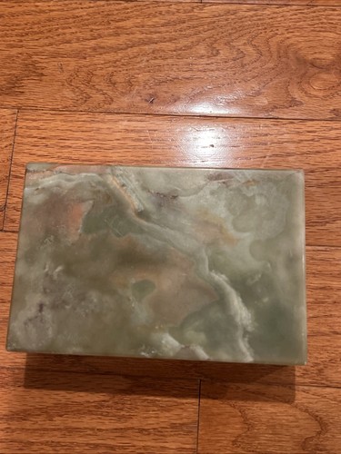 Vintage Alabaster Trinket Box Hinged Lid 4" x 6” - Picture 2 of 9