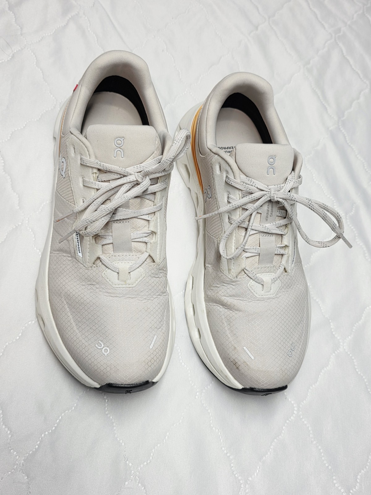 Women's On Cloud Size 9 Cloudrunner Waterproof Ru… - image 2