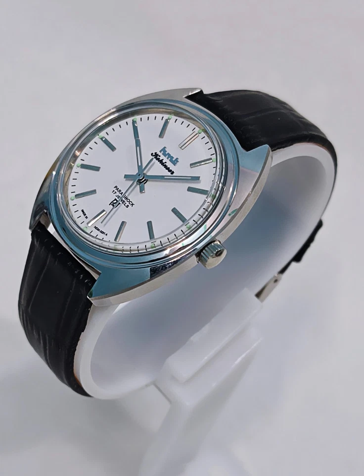 Reloj Pulsera HMT-KOHINOOR 17-Joyas Cuerda Manual Para Shock Para Hombre INDIO Foto 2 de 4