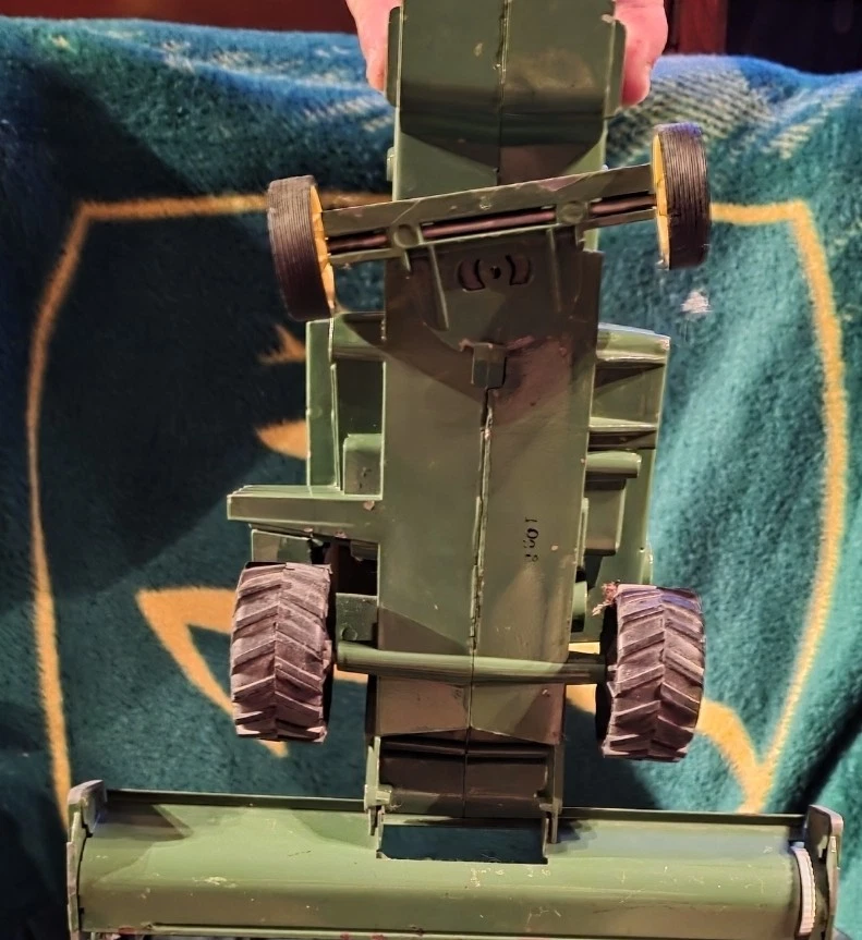 Vintage Ertl John Deere Turbo Combine 1/16 DieCast Metal w/ Grain Head - Image 4 of 4