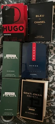 Chanel Bleu Prada PARADIGME 2,4 ml  Prada Ocean 1,2 ml Givenchy GENTLEMAN 1 ml  - Bild 1 von 4