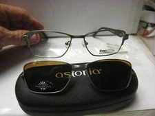 Revolution Eyeglass DEMO Frame W/ Magnet sun shade REV 751 BBDG 53-15-140 w/case