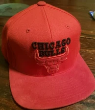 Mitchell & Ness Chicago Bulls Snapback White & Red Jordan Vintage NBA Basketball