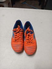 diadora soccer cleats Sz 3
