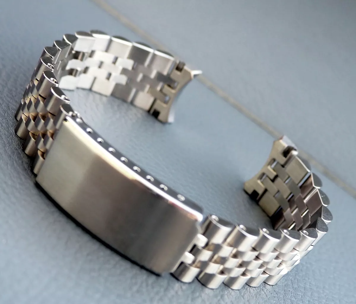 New jubilee shop bracelet