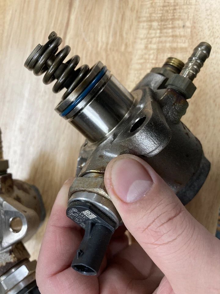 LOTE JUEGO 2 seguidores de leva de golpeteo AUDI S6 C7 ALTA PRESIÓN HPFP 079127025T Foto 2 de 4