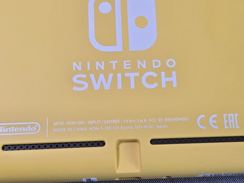 Nintendo Switch Lite Gelb Yellow Spielekonsole + Tasche & 1 Spiel Super Mario 3D - Bild 20 von 24