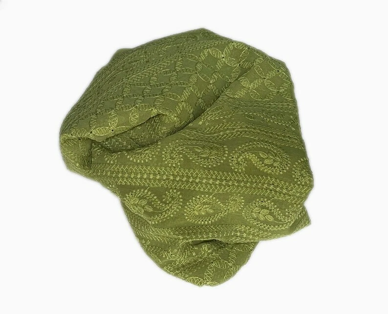 Оливково-зеленая прозрачная ткань с вышивкой| Продажа по размеру ткани - небольшие цветочные мотивы - Изображение 2 из 4