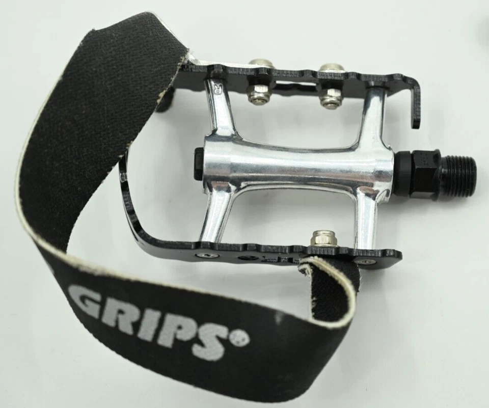 Wellgo C128 Mountain Bike Urban Flat 9/16" Alloy Pedals Black-Silver - Image 4 of 4