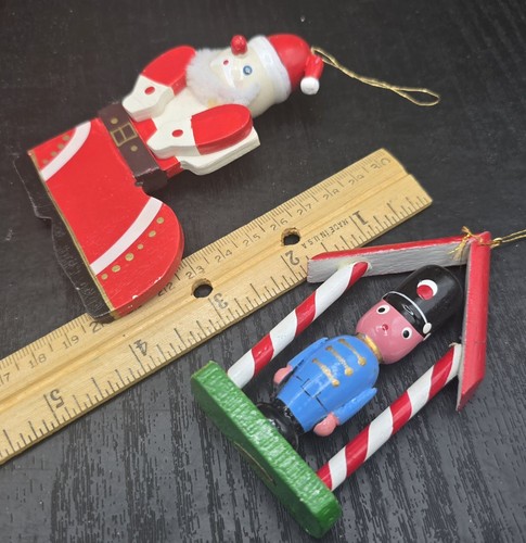 30 Vintage kleine kitschige handbemalte Christbaumschmuck aus Holz 2" - 3" - Bild 14 von 17