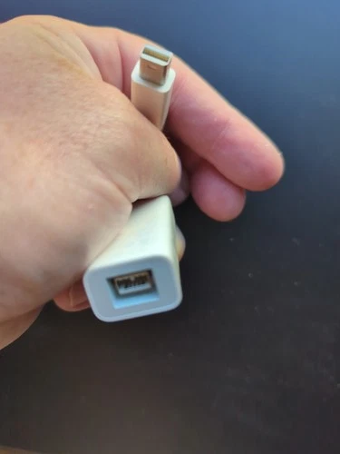 Genuine A1463 Apple Thunderbolt to Firewire 800 Adapter  (MD464LL/A) MD464Z/MA