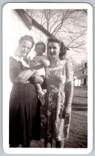Vtg Snapshot Family Woman Holding Baby Outside 1940s
