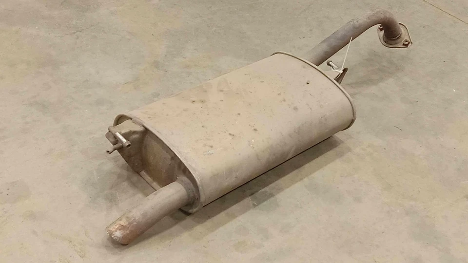 Silenciador de escape trasero Toyota Corolla 2009-2013 1,8 L genuino OEM 174300T050 Foto 3 de 4