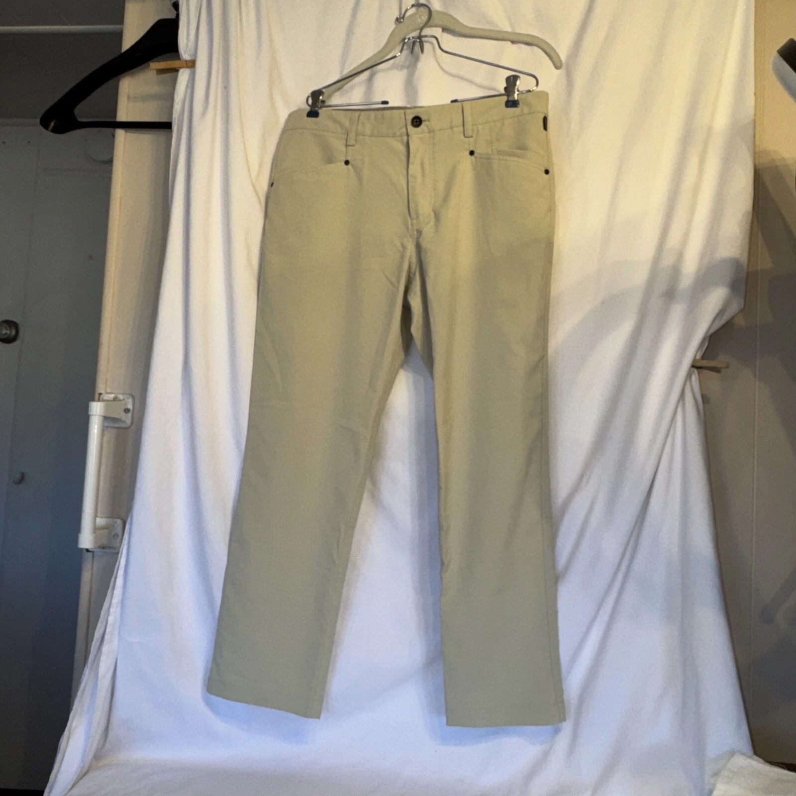 Vuga Tech Mens Tan Golf Pants Size 32 GUC 34x27