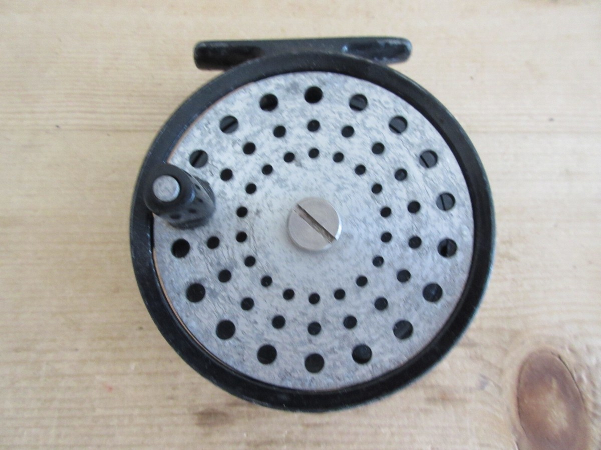daiwa 230 fly reel Vintage Daiwa 230 Fly Reel 3 1/2'' Diameter