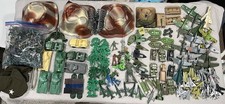 Huge Mixed Lot of Vintage Plastic Army Men Soldiers Vehicles Accessories