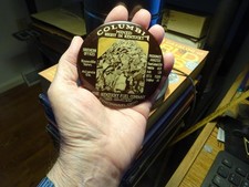 VECCHIO fermacarte specchio tascabile pubblicitario "COLUMBIA MINED RIGHT IN KENTUCKY" VG