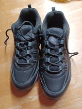 Women's Sneakers Easy Spirit New No Tags All Black Size 9.5 M